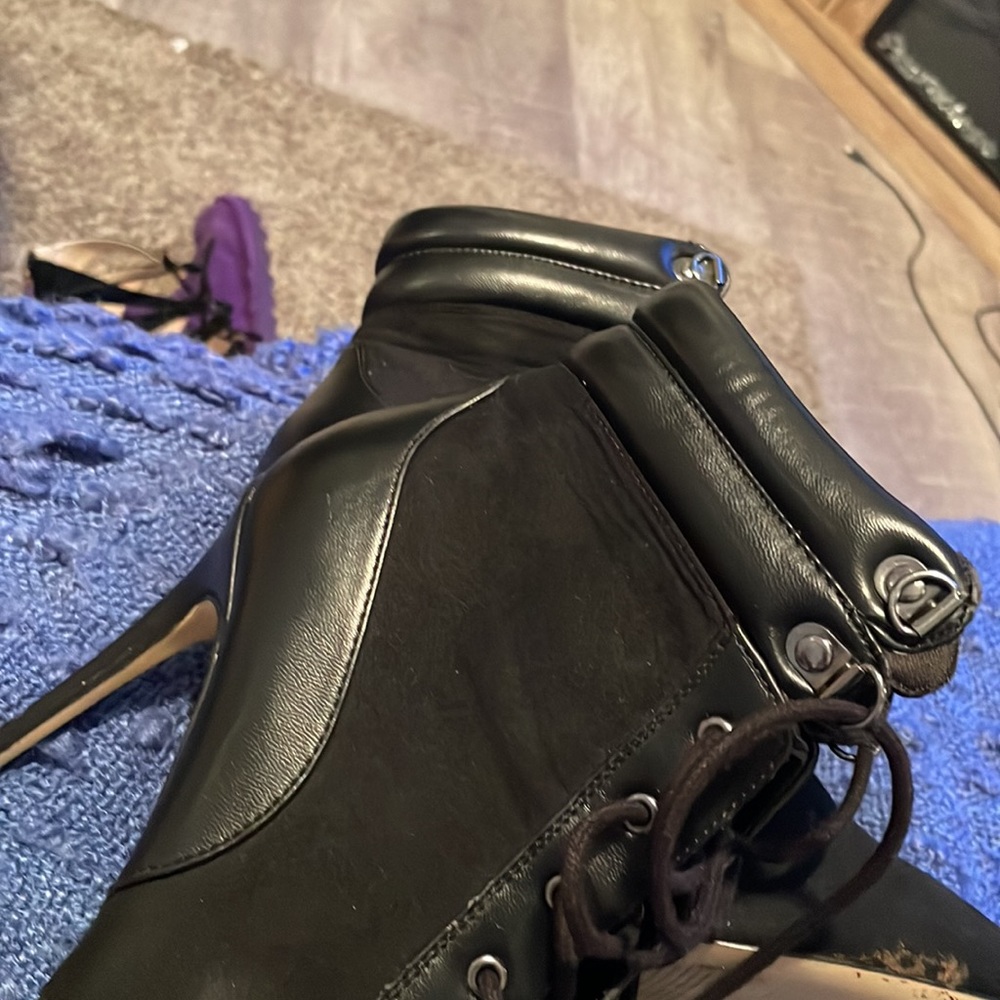 Beautiful Size 7 Aldo boots - Picture 3 of 4
